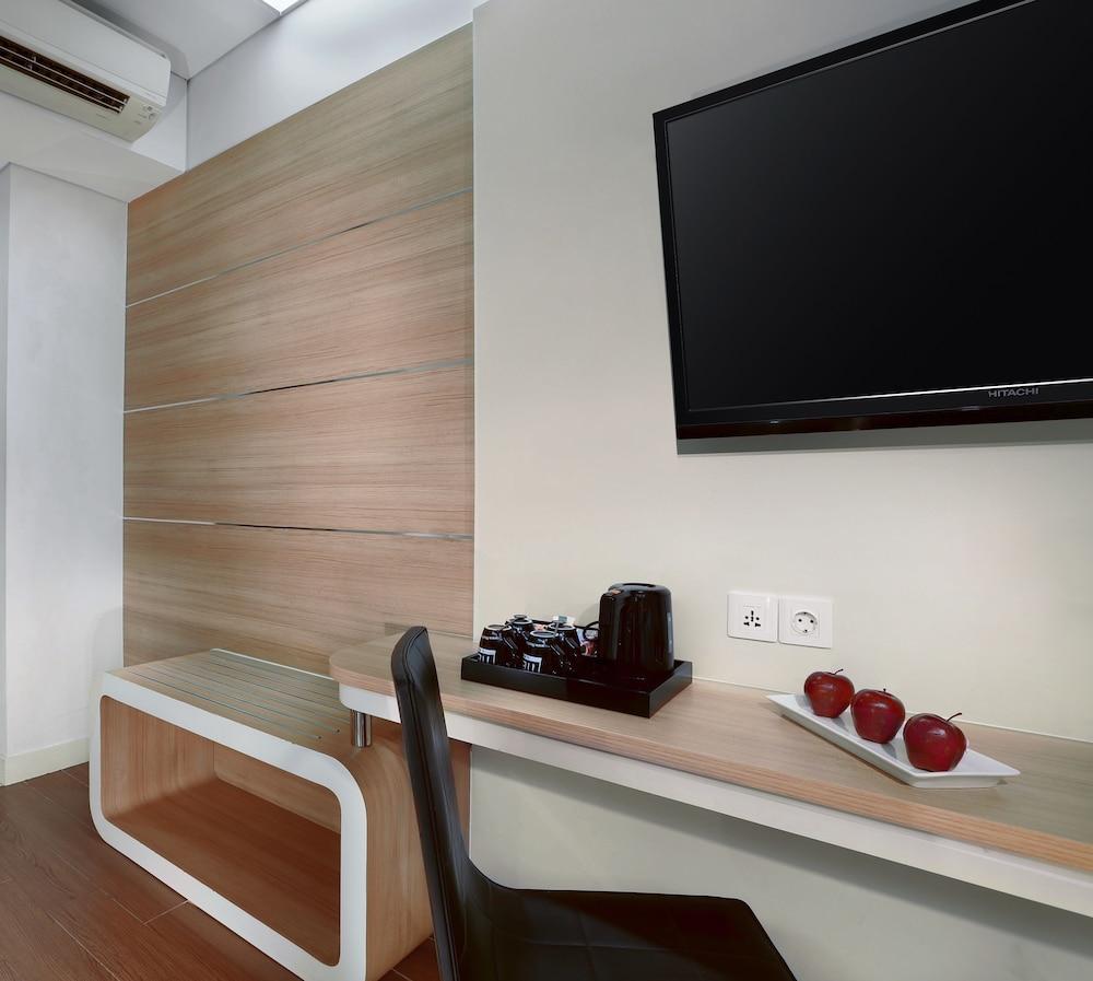 Hotel Neo Gubeng By Aston Surabaya Luaran gambar