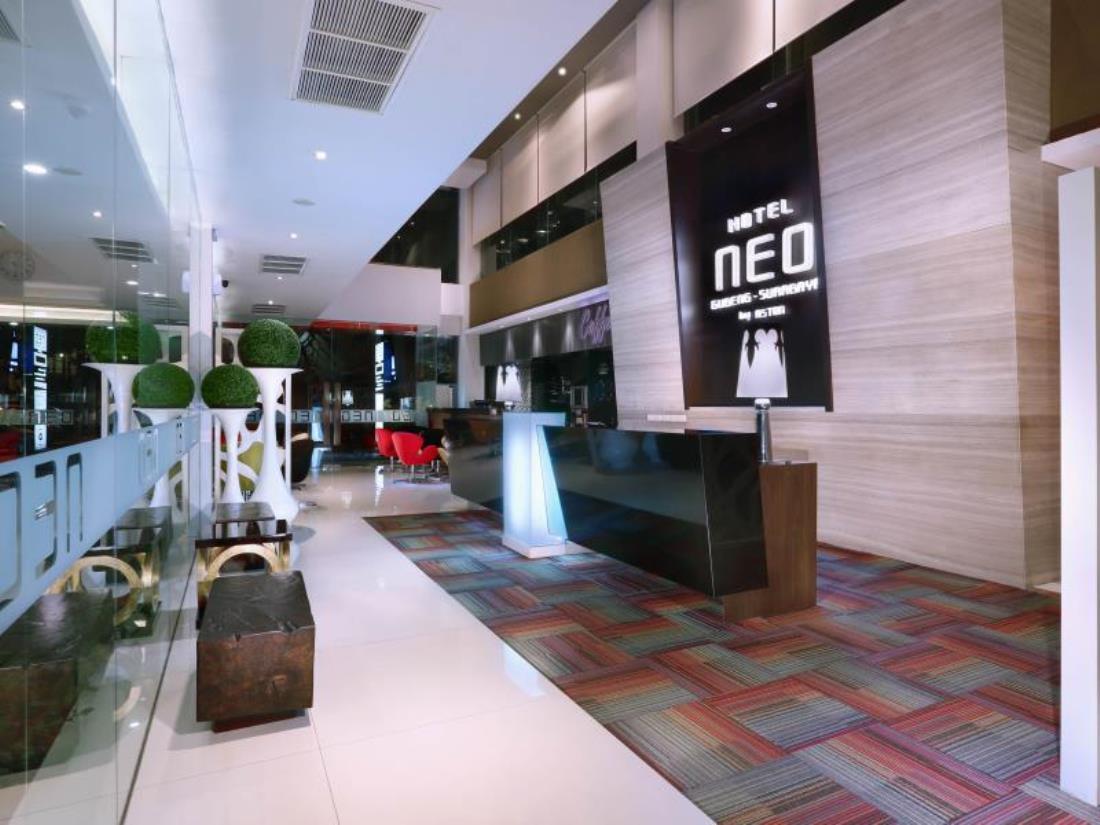 Hotel Neo Gubeng By Aston Surabaya Luaran gambar