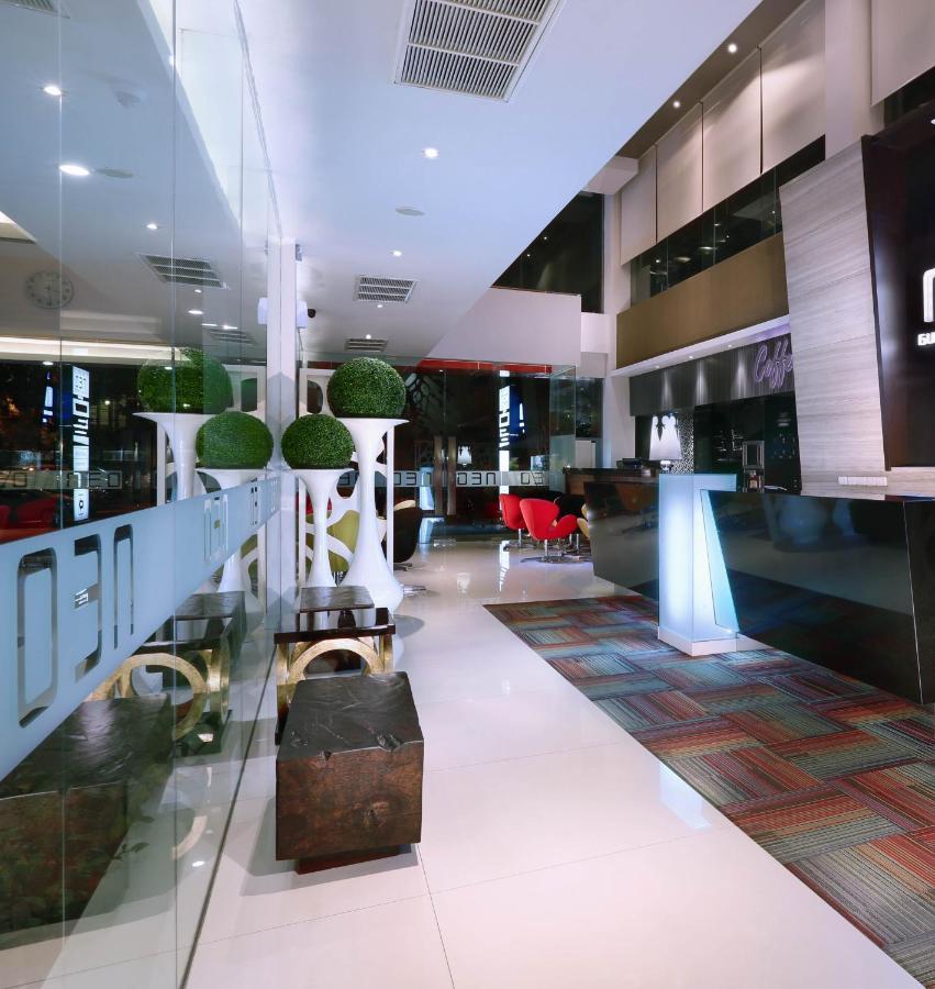Hotel Neo Gubeng By Aston Surabaya Luaran gambar